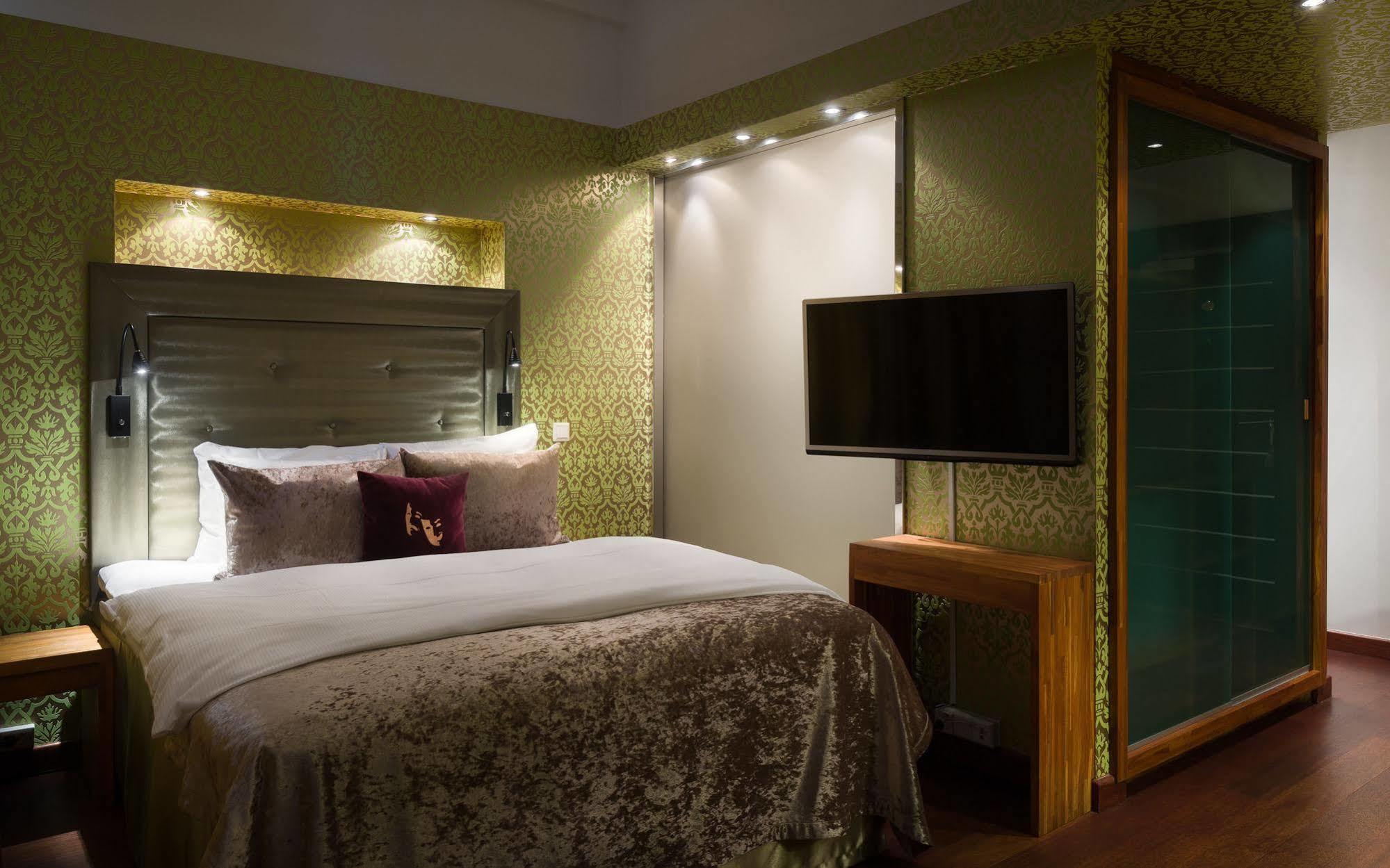 Christiania Teater 4*